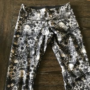 Lululemon size 8